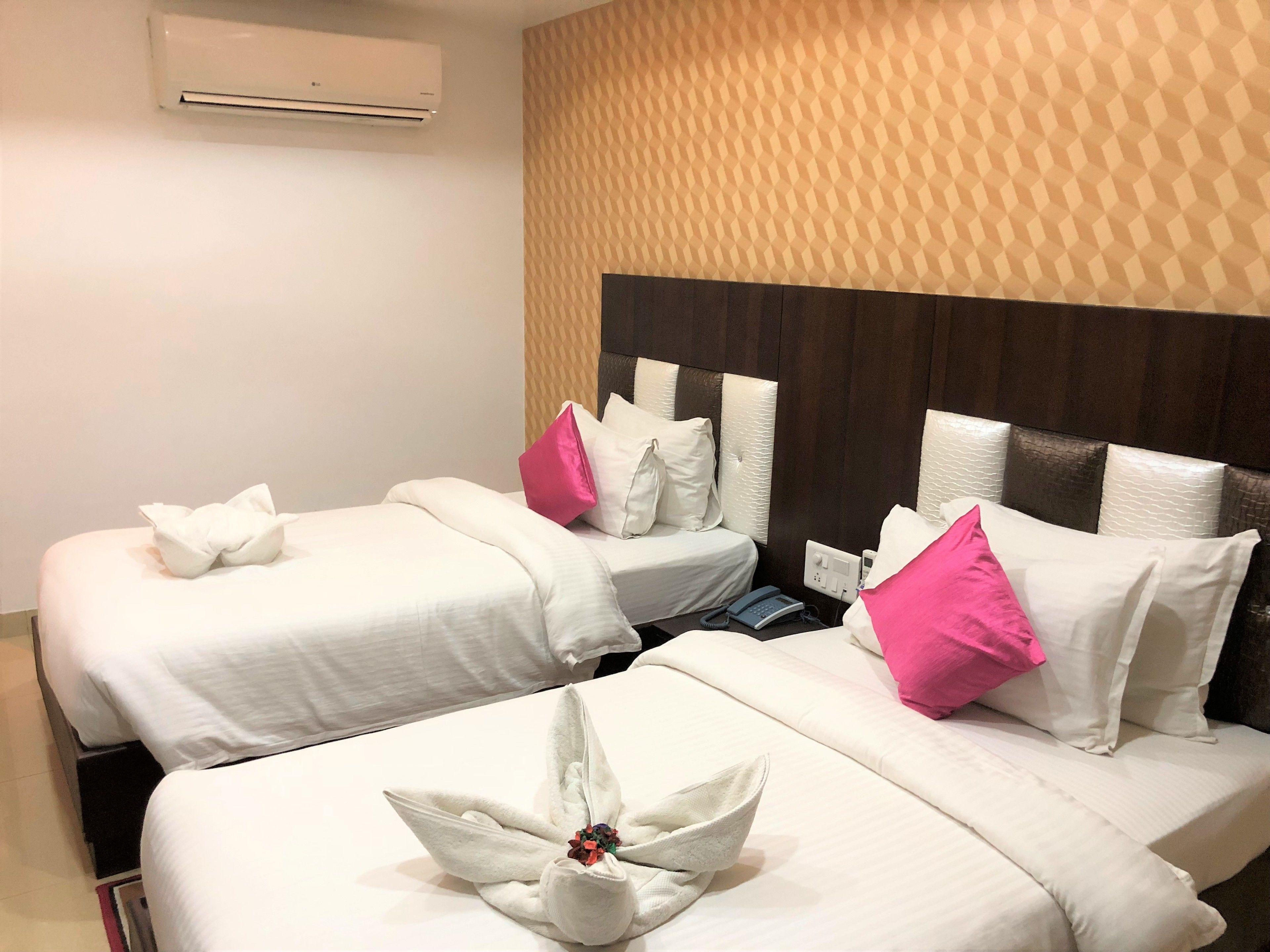 Hotel Sgt Plaza — Photos 1