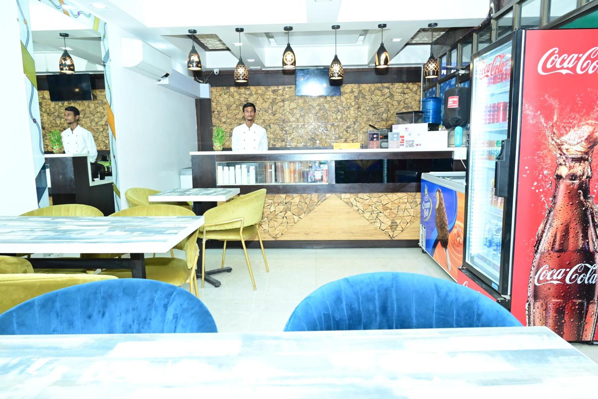 Hotel Sgt Plaza — Photos 2